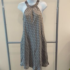 Inc,size 4 silk halter dress in gray & off-white with chain link pattern design